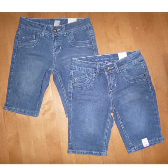 2 pair Girls ARIZONA Denim Bermuda Shorts Size 10 Medium Wash  Adj Waist NWT - Picture 1 of 2